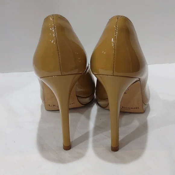 L.K.Bennett PATENT LEATHER NUDE ROUND TOE PUMPS STILETTOS SIZE 38/ US 5.5 - Picture 11 of 14